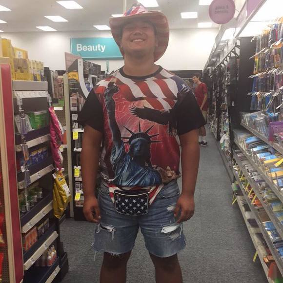 Meet your Posher, Tyler - Picture 1 of 1